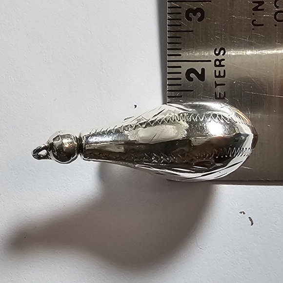 Vintage Sterling Silver Perfume/Poison Bottle with Dipper - Picture 15 of 15